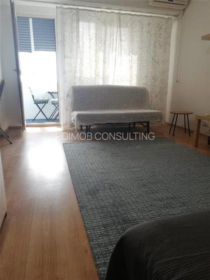 Garsoniera decomandata, aproape de Piata Victoriei ! - 2