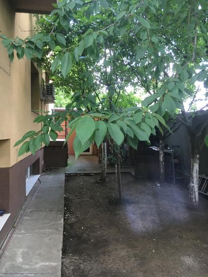 Vila cu 2 apartamente separate Prelungirea Ghencea/rezidențial/birouri