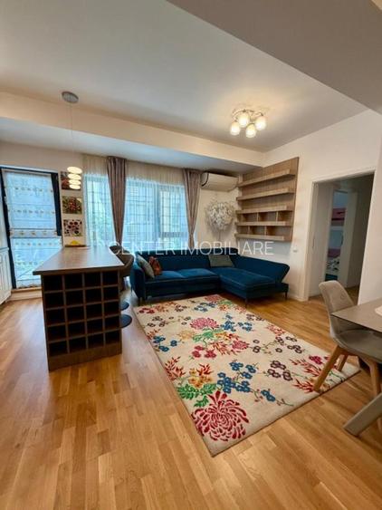 CASA POPORULUI, Libertatii,3 camere lux, etaj 1, c-tie 2019, 2 garaje, 80mp