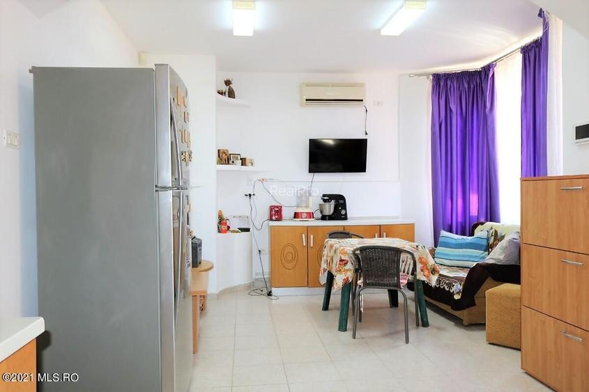 Mamaia Nord - Langa Mare, pensiune la cheie, 11 camere, 9 bai! - 45