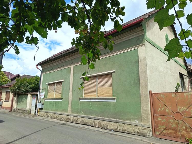 Casa de vanzare, 192 mp, zona Centrul Vechi