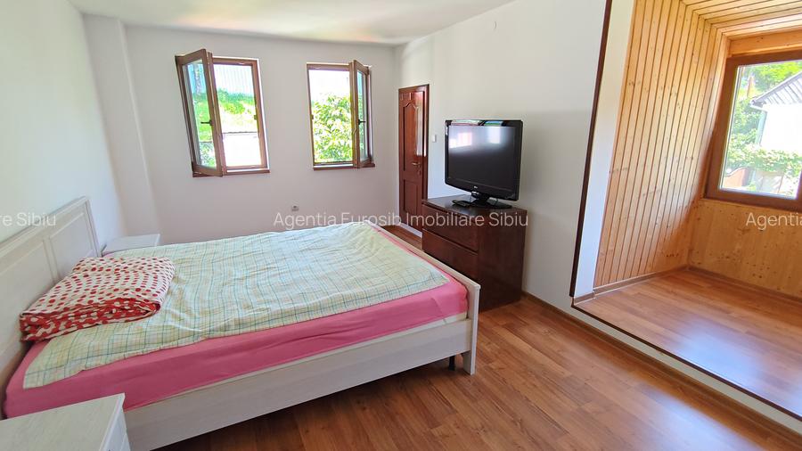 Casa individuala 4 dormitoare - garaj - teren 1457 mp in Sibiu Mohu - 8