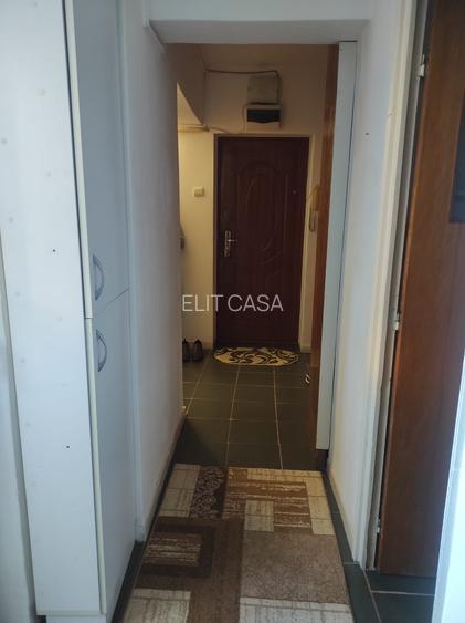 Apartament cu 2 camere decomandat, etajul 3/4, zona Nicolina - 13