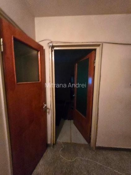 Apartament 3 camere renovabil în Aleea Barajul Bistriței - locație de vis! - 5