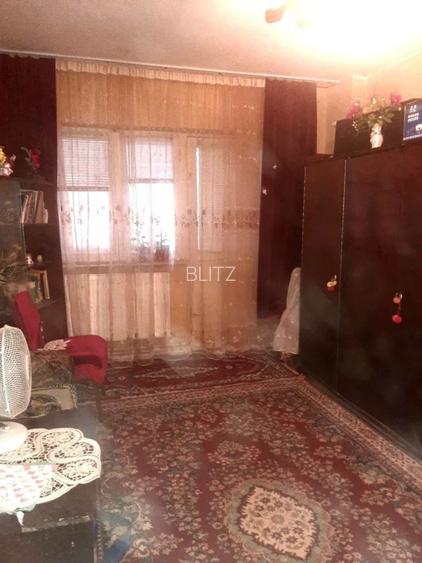 Apartament 3 camere, ultra central, Bals  - 3