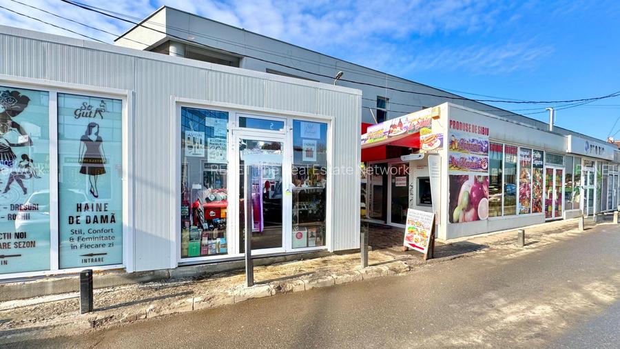 Spatiu comercial stradal | Piata Vitan | 14.4 mp | Vad pietonal | 2 vitrine - 2