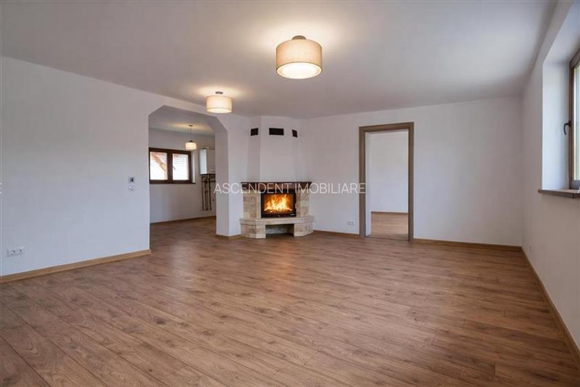 Rezidenta renovata+edificiu +1.500mp teren,Sanpetru,Brasov - 2