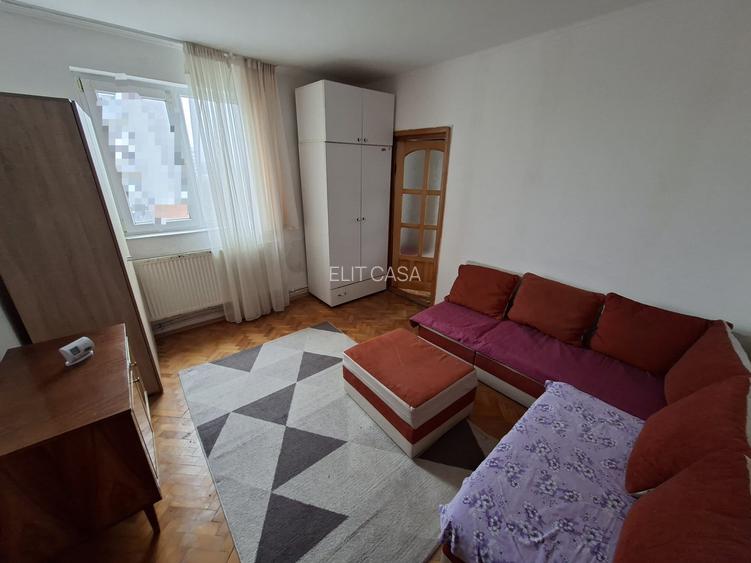 Apartament cu 2 camere, zona Tatarasi - 2