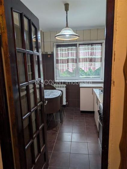 Inchiriere apartament  3 camere zona  Democratiei - 6