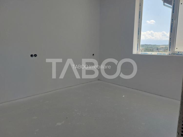 Duplex de vanzare 150 mp P+1E 4 camere 145 mp teren liber Cisnadie - 4