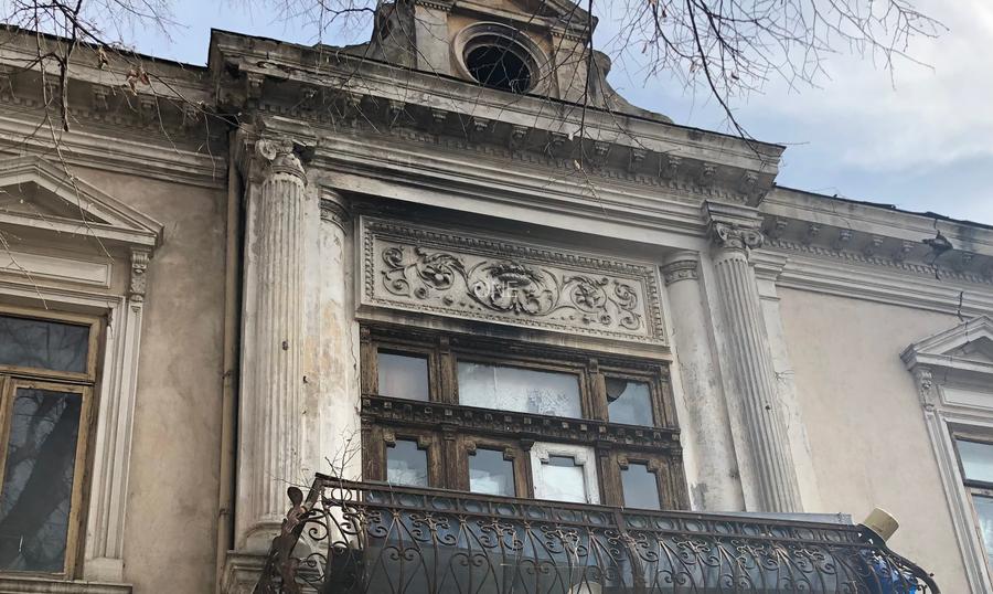 De vânzare – Imobil istoric cu potențial excepțional, situat în inima Brăilei! - 3