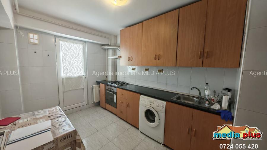 Apartament 2 camere decomandat, Micro 21, etaj 6/8, balcon generos, 56 mp - 3