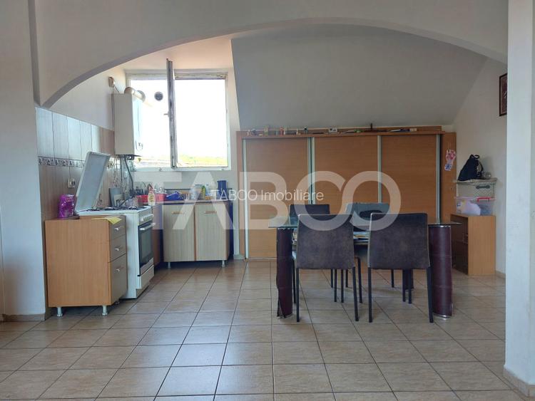 Apartament decomandat 3 camere zona centrala Cisnadie de vanzare - 11