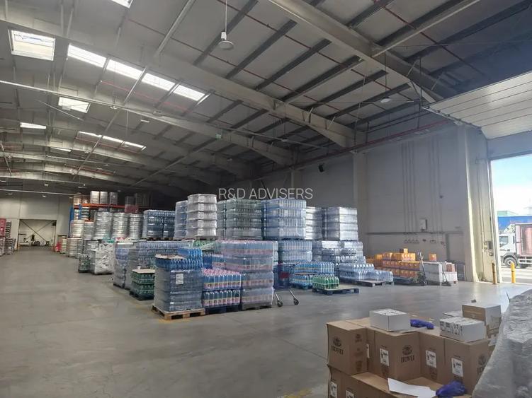 Spatiu industrial, birouri si teren de vanzare, situate intre DNCB - A2 si A0 - 9