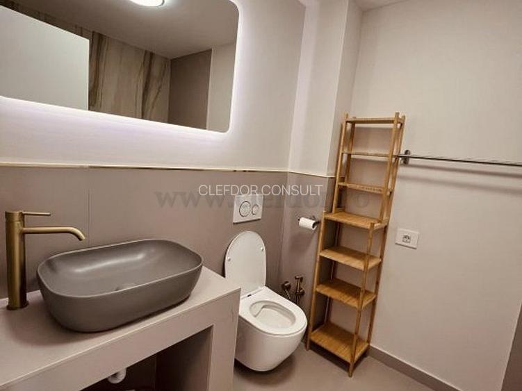 Apartament cu 3 camere de închiriat - 11