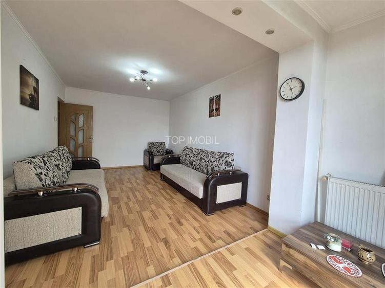 Apartament 3 camere Decomandat - Podu Ros - 9