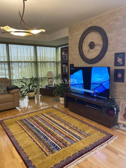 Apartament 4 camere bloc boutique si terasa de 25m - 10