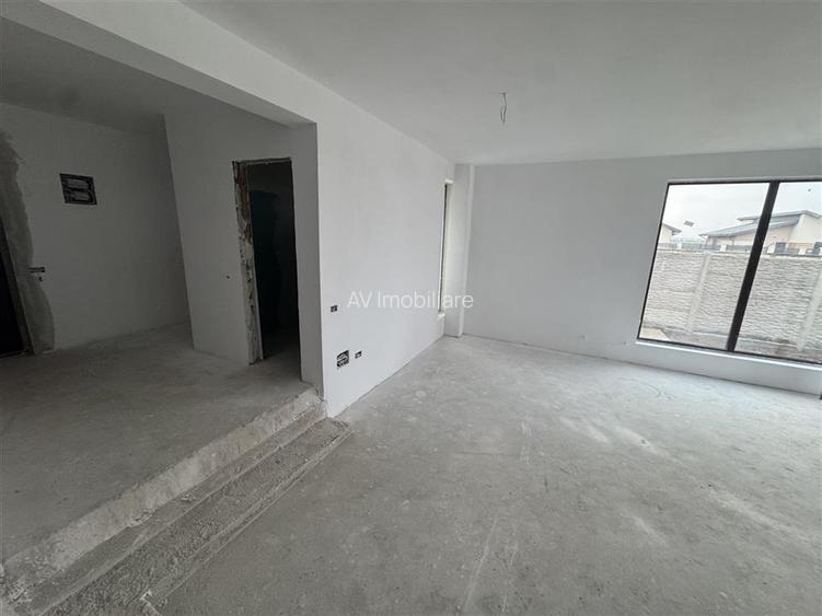 VILA DE VANZARE LA CHEIE TOATE UTILITATILE -CIOROGARLA DARVARI - 21