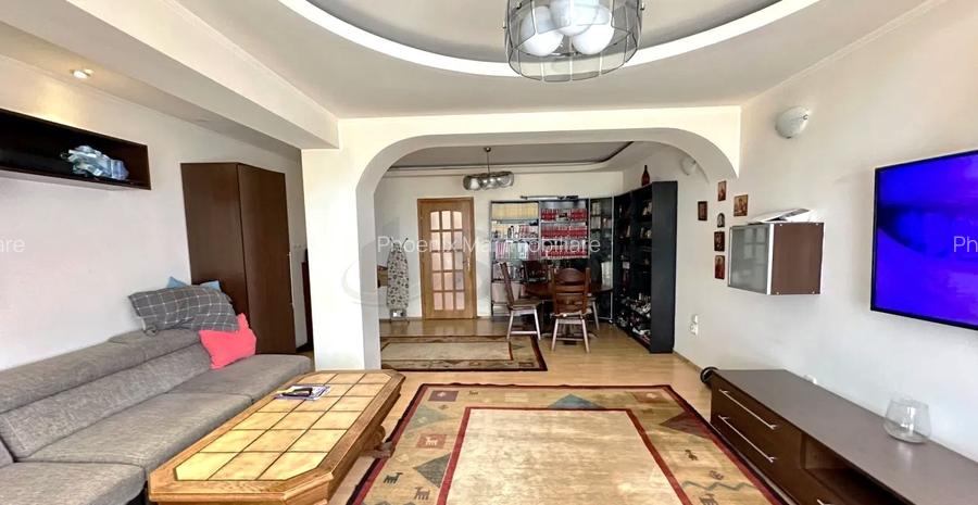 Vânzare Vilă 6 cam,DS+P+2-251 mp +curte, zona Vatra Luminoasă - Parcul National - 7