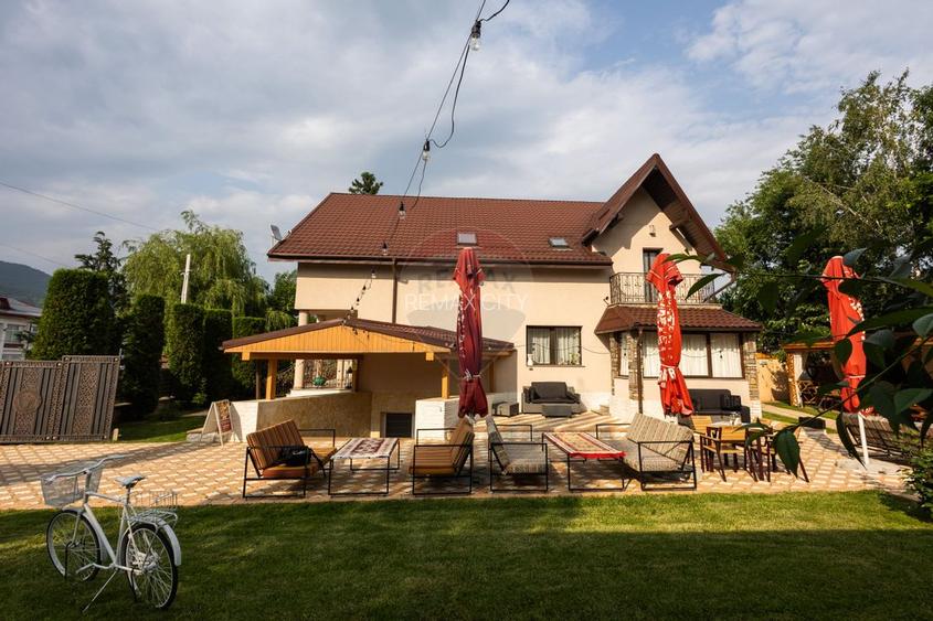 Casa spatioasa de vanzare - 48