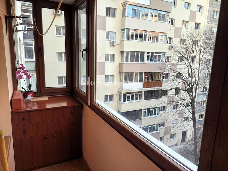 Apartament cu 3 camere mobilate, utilate in bloc izolat, Bucur Obor, comision 0% - 19