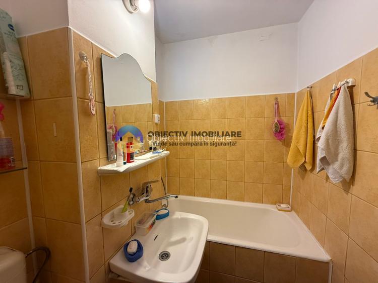 Apartament spatios 3 camere – zona MARATEI  66 MP - 12