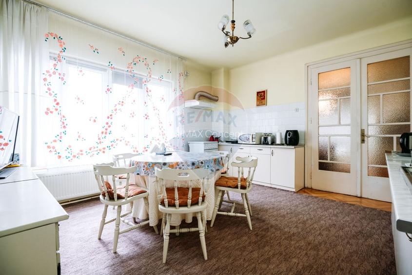 Apartament spațios cu grădină proprie într-o vilă interbelică renovată - 23