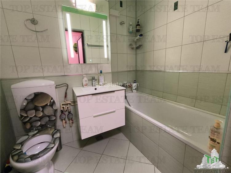 Apartament de vanzare 3 camere amenajat cu gust in zona Giulesti - 8