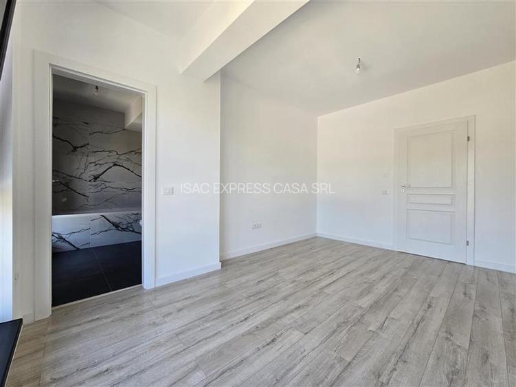 De inchiriat: Penthouse 4 camere 118 mp - etaj 3/3 | Terasa 19,2 mp. 3,8 km fata - 5
