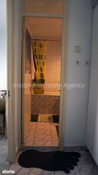 Garsoniera Dristor, bloc stradal, 4 minute de metrou, mobilată si utilată modern - 8