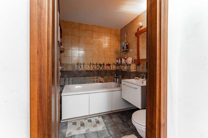 Apartament cu 3 camere - Șoseaua Berceni 21- Metrou Piața Sudului - 12