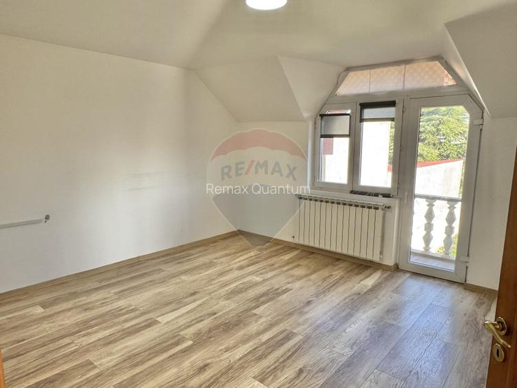 Casă / Vilă cu 6 camere de închiriat în zona Iosia - 7
