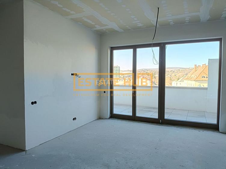 3 camere Clinicilor | terasa 30 mp| vedere spre Parcul Central | Comision 0% - 4