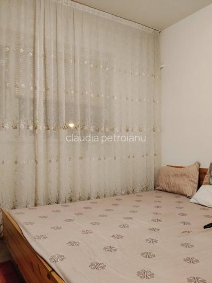 apartament 2 camere, decomandat, mobilat - 2