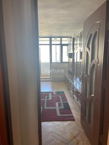 Inchiriez garsoniera - 8