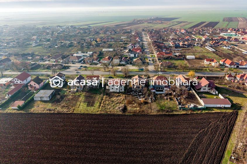 Casă spatioasa, construcție nouă – Zimandu Nou Teren 998 mp Comision 0 - 10