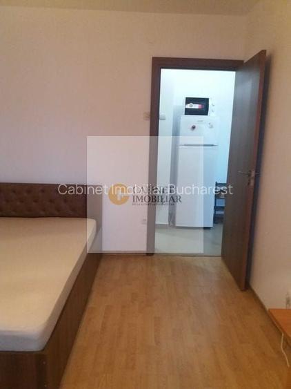 1 camera | 1984 | langa parc si Metrou Crangasi - 2