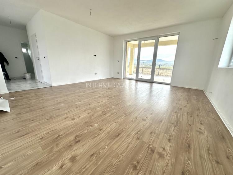 Casa NOUA 3 Camere 2 Bai Terasa 20 mp Teren 500 mp FInisata Cheie - 17