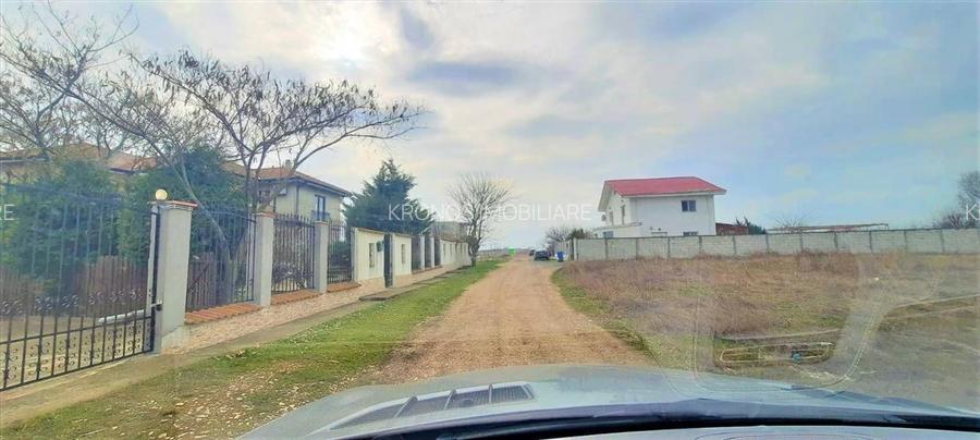 TEREN INTRAVILAN CONSTRUIBIL 469 MP LANGA CASE ZONA DE PERSPECTIVA PRET 17.500 E - 10