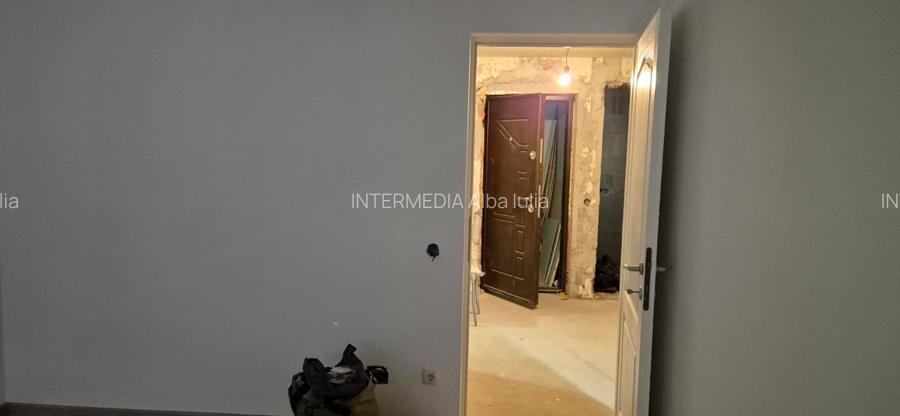 Apartament 2 camere Decomandat Centrala Renovat incalzire pardoseala Pod Mansard - 3