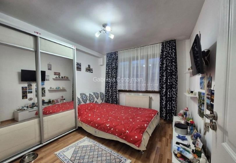 Apartament 3 camere de vanzare  - 2