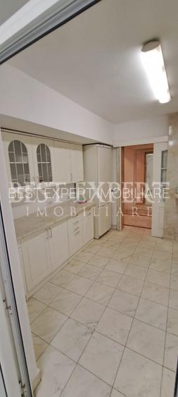 3 Camere de inchiriat DECEBAL  |  100 mp - 5