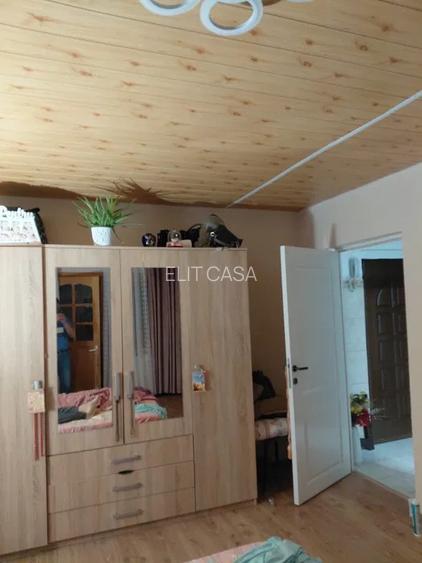 Apartament 2 camere decomandate, etaj 1/4, zona Nicolina - 4
