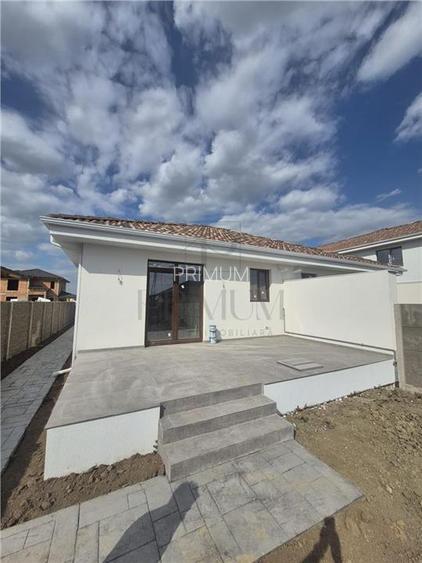 Duplex pe parter - zona excelenta - toate utilitatile - 2