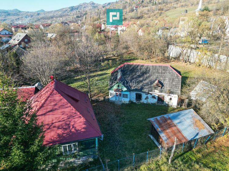 Casă de lemn, cu teren în Borșa - 14