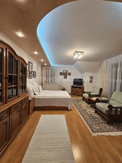 Vila  Oradea zona Iorga 420 mp ,teren 2000 ml - 4