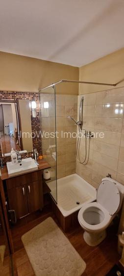 Aradului | 4 camere | Decomandat| Etaj intermediar | 3 balcoane si boxă - 8