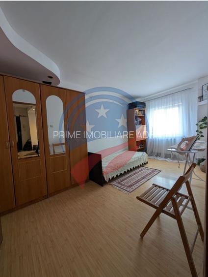 Apartament generos 4 camere, confort sporit, etaj 4/4, izolat termic - 3