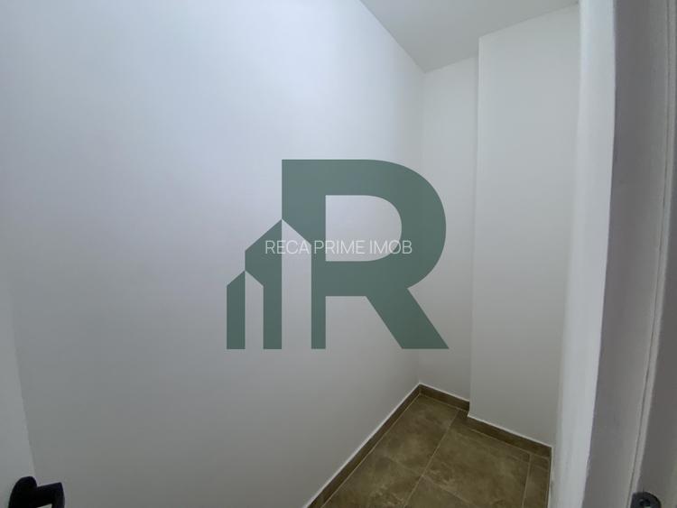 Apartament renovat cu 3 camere si 2 bai in Cartierul Strand - 10