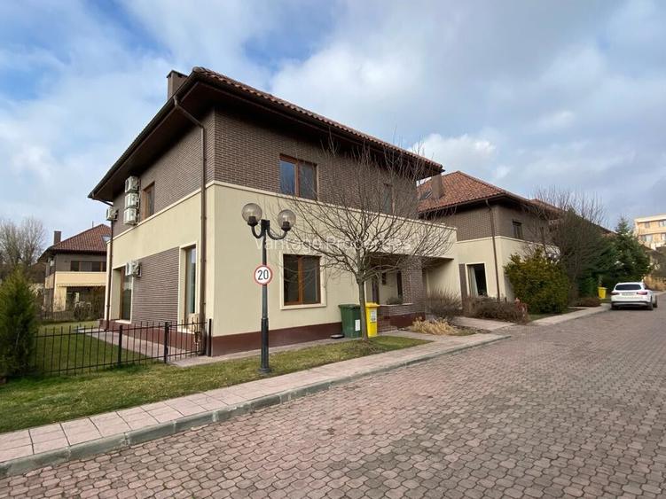 Individual villa | complex with swimming pool and tennis court | Iancu Nicolae - 28